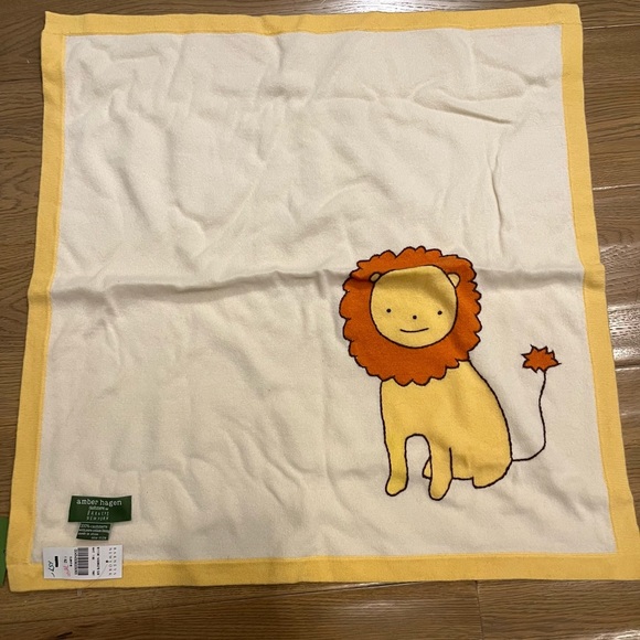COPY - NWT Barneys New York Amber Hagen 100% Cashmere Baby Blanket Lion - Picture 3 of 6
